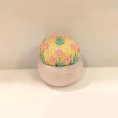ウッドボウル　ピンクッション　ピンクの小花