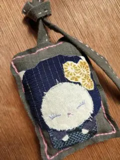 古布Ꮚ ᐝ襤褸チャームᏊばあちゃん猫の日常