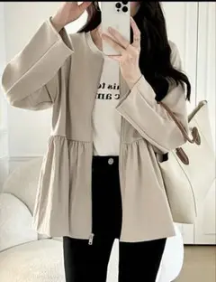 美品 レディース フリルノーカラージャケット フリー ベージュ