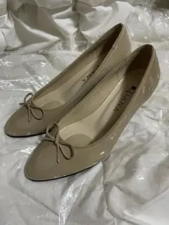 ほぼ新品！DIANA パンプス ベージュ リボン 24cm