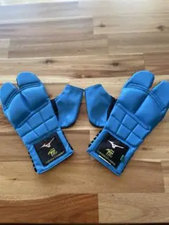 Mサイズ⭐︎記名なし　MIZUNOリバーシブル拳サポーター 全日本空手道連盟検定品