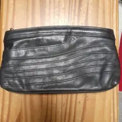 黒 ストライプデザイン クッション型バッグ