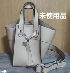 未使用 VlS ビス フロントタイバッグ 色 ベージュ系