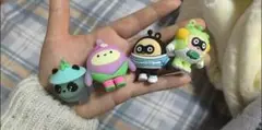 カラフルキャラクター ストラップ 4個セット