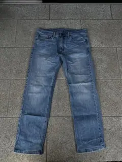 ストレートデニムパンツ リーバイス