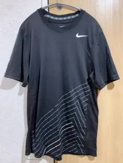 NIKE ナイキのシャツ　Lサイズ