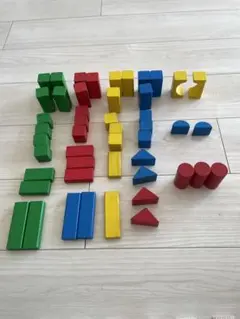 木製の積木（ドイツ　ヒーローズ製品）