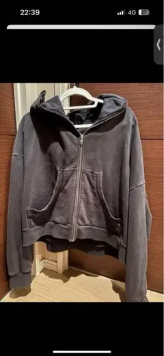 エンタイアスタジオジップパーカー sサイズになります