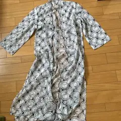円形模様　ロングガウン　薄手