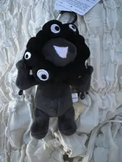 大阪万博 黒ミャクミャクカラビナ付きマスコット ブラック立ち