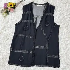 KARINCA【F】カジュアル　メッシュベスト　透かし編み　透け感　ブラック