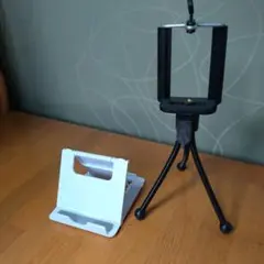 コンパクトなタブレット・スマホスタンドとスマホ三脚セット