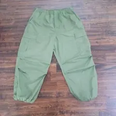 GU カーキ色 カーゴパンツ XL