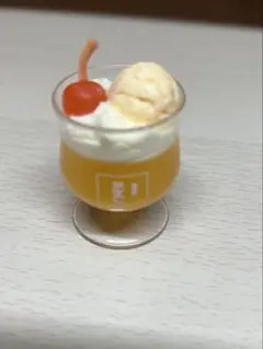 カプセルトイ アイスクリーム付きドリンク　あそびば