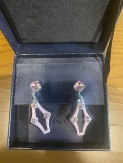 プラダピアス
