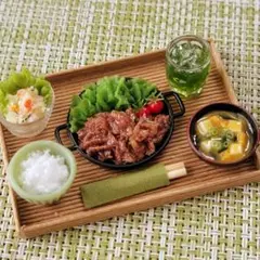 ミニチュアフード 焼き肉定食