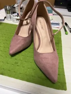おしゃれピンク　パンプス　ピンヒール7cm