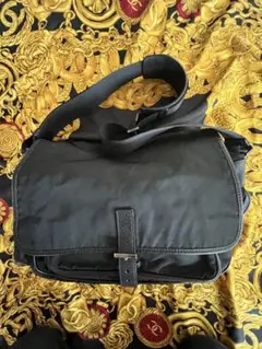 PRADA ナイロン×レザー メッセンジャーバッグ