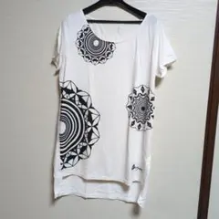 幾何学模様 ホワイト Tシャツ 半袖