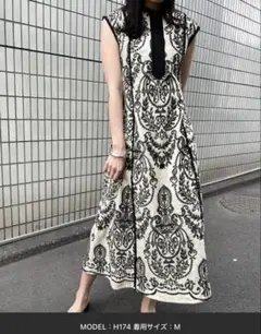 美品 アメリ　DAMASK EMBROIDERY LINEN DRESS 刺繍 Ameri（アメリ）の「DAMASK EMBROIDERY LINEN DRESS（ワンピース