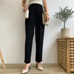 ストレッチハイウエストテーパードパンツ