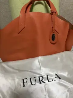 フルラ　オレンジレザートートバッグ