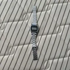 CASIO デジタル腕時計 ステンレスバンド
