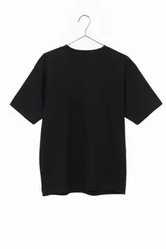 黒 Tシャツ