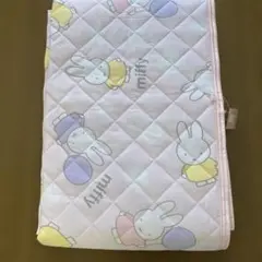 新品タグ付きmiffyミッフィーと風船冷感敷きパッドシングルサイズ