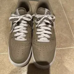 NIKE エアフォース1 ライトブラウン