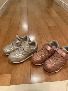 New Balance キッズスニーカー 2足セット