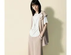 INGEBORG ビジュ使いカットソー 新品タグ付 明日8/7迄の出品‼️
