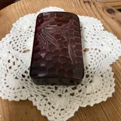鎌倉彫の小物入れ