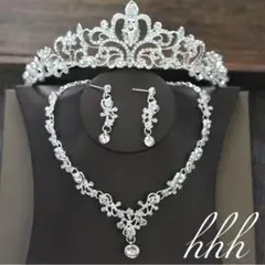 新品❀CZ3点セット3ウェディングアクセ ティアラ、ピアスorイヤリング、ネック