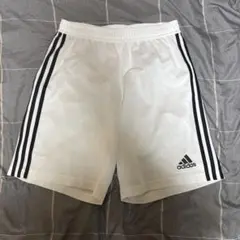 adidas ホワイト ハーフパンツ Mサイズ