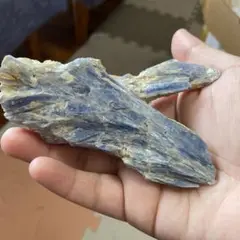 カイヤナイト　原石