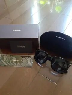 極美品 トムフォード campbell サングラス べっ甲 ブラウン TF198 トムフォード TOM FORD サングラス campbell TF198 01A