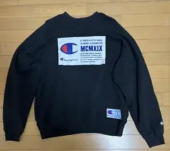 Champion ブラック スウェットシャツ L