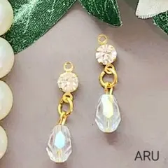 No.95★綺麗☆クリア☆ビジュー☆小ぶり☆カットガラス☆ピアス☆イヤリング