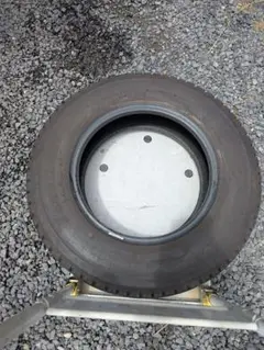 中古タイヤ　トラック用195/85r16 １本