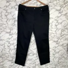 Item thumbnail for item 68ca5071-f8e6-47a6-bdf7-7403aa88f4af