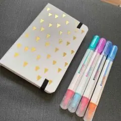 シルバーのA5ブックカバー