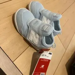 新品ニューバランス　スニーカー　13.5cm