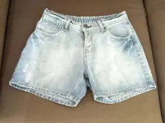 ダメージ加工　デニムショートパンツ