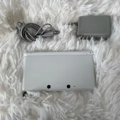 Nintendoニンテンドー 3DS本体 アイスホワイト SDカード 充電器付き