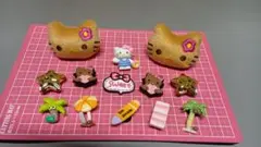 ハローキティ 日焼けキティちゃんクロックスパーツ チャーム　ジビッツ