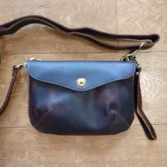 新品　本革　オイルドレザーショルダーバッグ　亀の子ホック