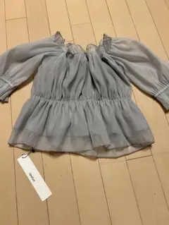 ヘザー新品オフショルTOPS