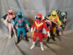 【TAKAポン】　ソフビ魂　 戦隊ヒーロー ゴレンジャーセット　タグ付き Amazon.co.jp: ソフビ魂 アカレンジャー モモレンジャー タグ