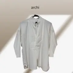 archi アーキ　白シャツ　クラフト感のある2WAYデザイン